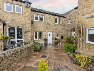 3 bedroom cottage for sale