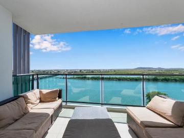 3 Bedroom Apartment Mackay QLD LS103772689