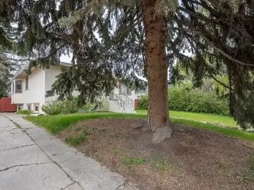 3 Bedroom Apartment Calgary AB 104506757