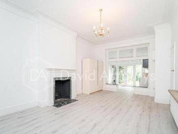 3 Bedroom Apartment For Rent In Highgate