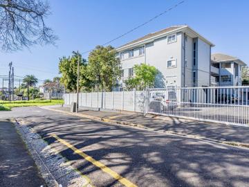 3 Bedroom Apartment in Rosebank