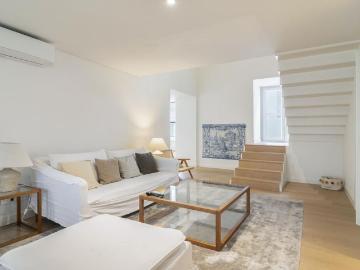 3 Bedroom Apartment with a view, Campo de Santana, Lisboa