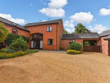 4 Bedroom Barn Conversion Character Property