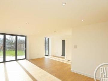 3 Bedroom Barn Conversion For Sale In Carlton Colville