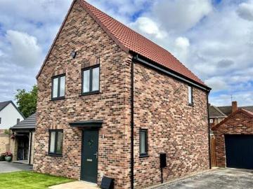 3 Bedroom Detached House For Sale In Coalbeach Lane...