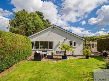 3 Bedroom Detached House For Sale In Low Street, Sloley