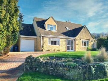 3 Bedroom Detached House For Sale In Winchcombe