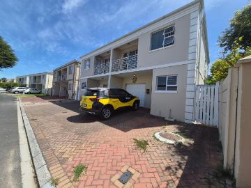 3 Bedroom duplex townhouse freehold rented in Parklands,...