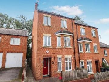 3 Bedroom End Of Terrace House For Sale In Raunds