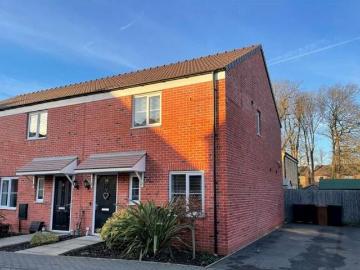 3 Bedroom End Of Terrace House For Sale In Witham St. Hughs