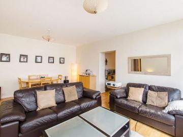 3 bedroom flat to rent