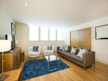 3 bedroom flat to rent
