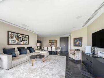 3 Bedroom Flat For Sale In Cockfosters Road