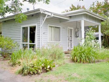 3 Bedroom House ARMIDALE NSW 104952426