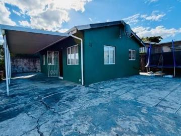 3 Bedroom House in Newlands West