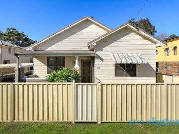 3 Bedroom House Raymond Terrace NSW 103576914