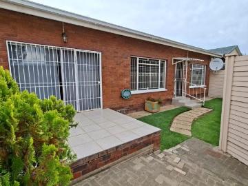 3 Bedroom house to rent in Fichardt Park, Bloemfontein