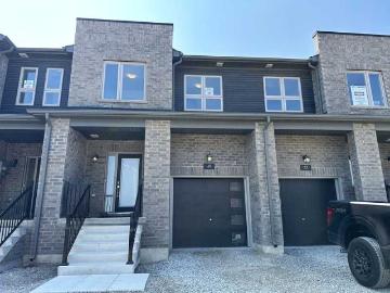 3 Bedroom Home for Rent at 49 Gateway Dr, Barrie, ON L9J 0V3