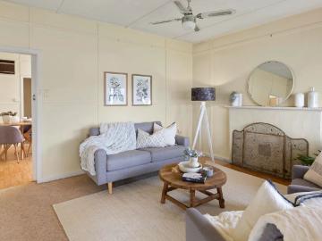 3 bedroom home in the heart of town
