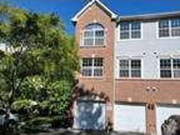 3 bedroom in Jersey City New Jersey 07305