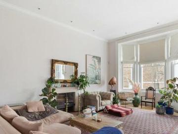 3 Bedroom Maisonette For Rent In London