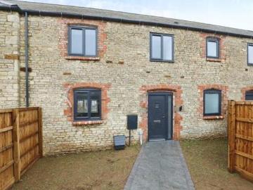 3 Bedroom Mews Property For Sale In Raunds