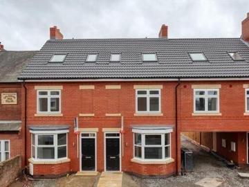 3 Bedroom Semi detached House For Sale In Chapel Street