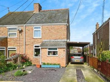 3 Bedroom Semi detached House For Sale In Dersingham