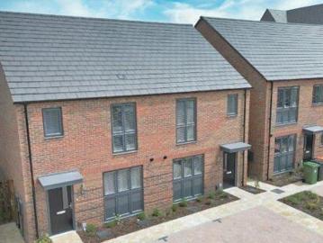 3 Bedroom Semi detached House For Sale In Holly Lane,...