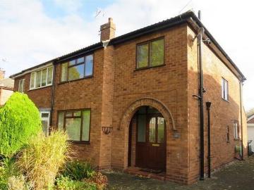 3 bedroom semidetached house for sale in Sandrock Road...