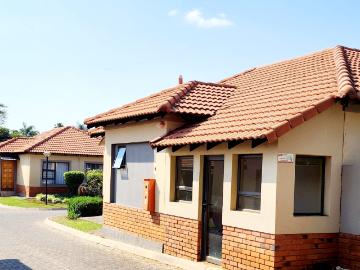 3 Bedroom Simplex in Sinoville