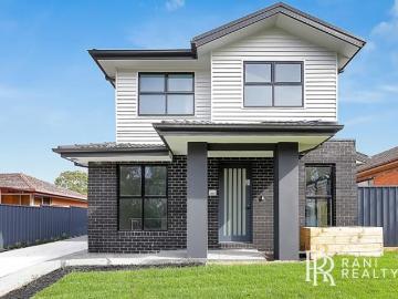 3 Bedroom Townhouse GLENROY VIC 78984408