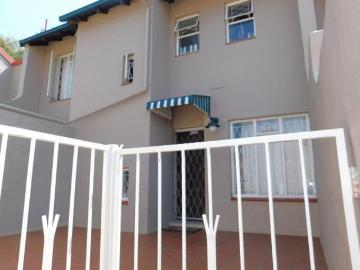 3 Bedroom Townhouse in Murrayfield