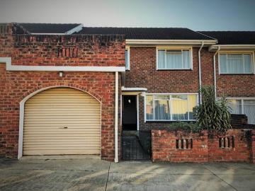 3 Bedroom Townhouse in Cambridge