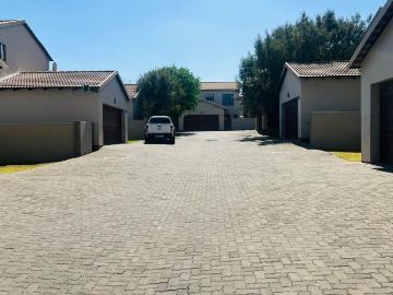 3 Bedroom Townhouse in Country View