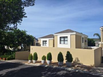 3 Bedroom Townhouse in Van Riebeeckshof