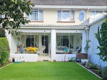 3 Bedroom townhouse sectional to rent in Kenilworth,...