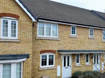 3 Bedroom Terraced House For Sale In Wokingham, Berkshire