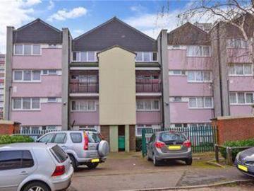 3 Bedrooms Maisonette for sale in Orsett Terrace,...