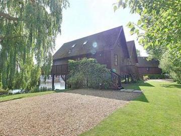 3 Bedrooms Mobile/park home for sale in Mill Road,...