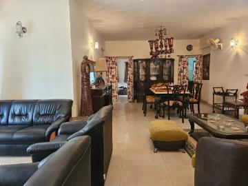 3 BHK Apartment in Prince Anwar Shah Connector for rent...