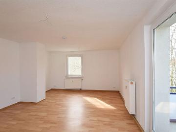 3 Raum Wohnung St. Petersburger Straße 6