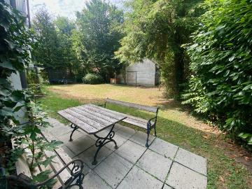 3 Zimmer Wohnung mit Badewanne, Balkon und...