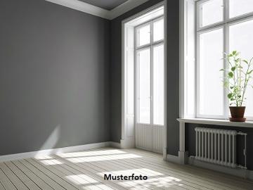 3 Zimmer Wohnung Terrassen und Gartenanteil mit schönem...