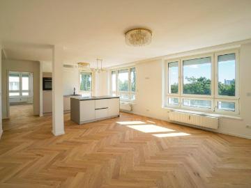 3 Zimmer Residenz mit Balkon und spektakulärem Blick auf...