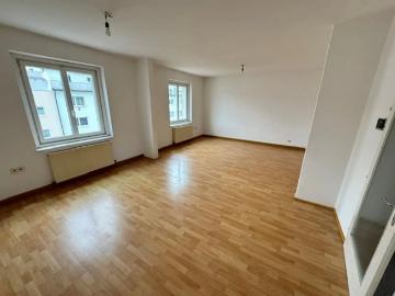 3 ZIMMERWOHNUNG IN DER HASNERSTRASSE NÄHE HERZ JESU KIRCHE