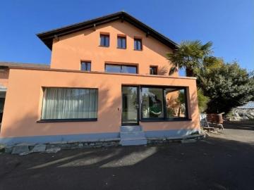 3 1/2 Zimmer Wohnung mit Wintergarten neu renoviert Nähe...