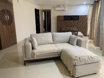 3.5 BHK Apartment in Anna Nagar West for rent Chennai....