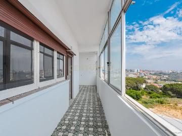 T3 Luminoso com Vista para o Tejo | Cova da Piedade