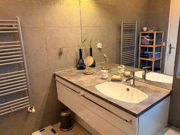 T2 MEUBLÉ PREMIUM – CONFLUENCE – TERRASSE 13,59 m²